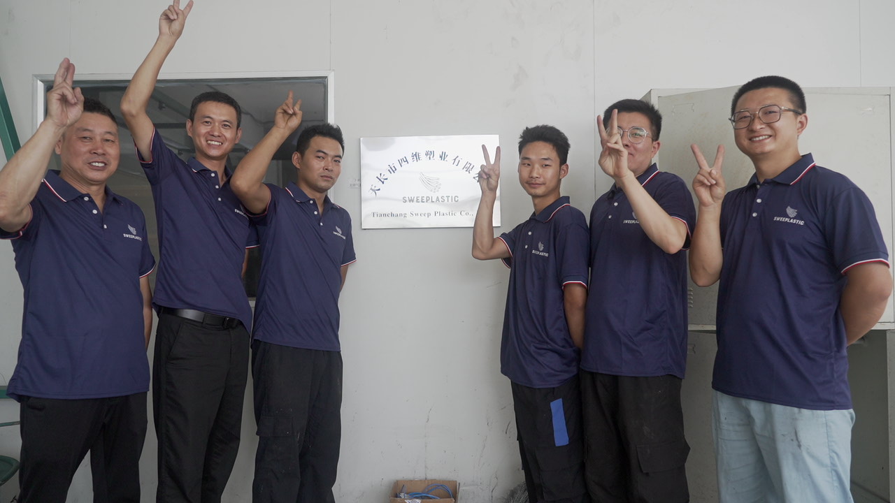 Sweep Plastic Team